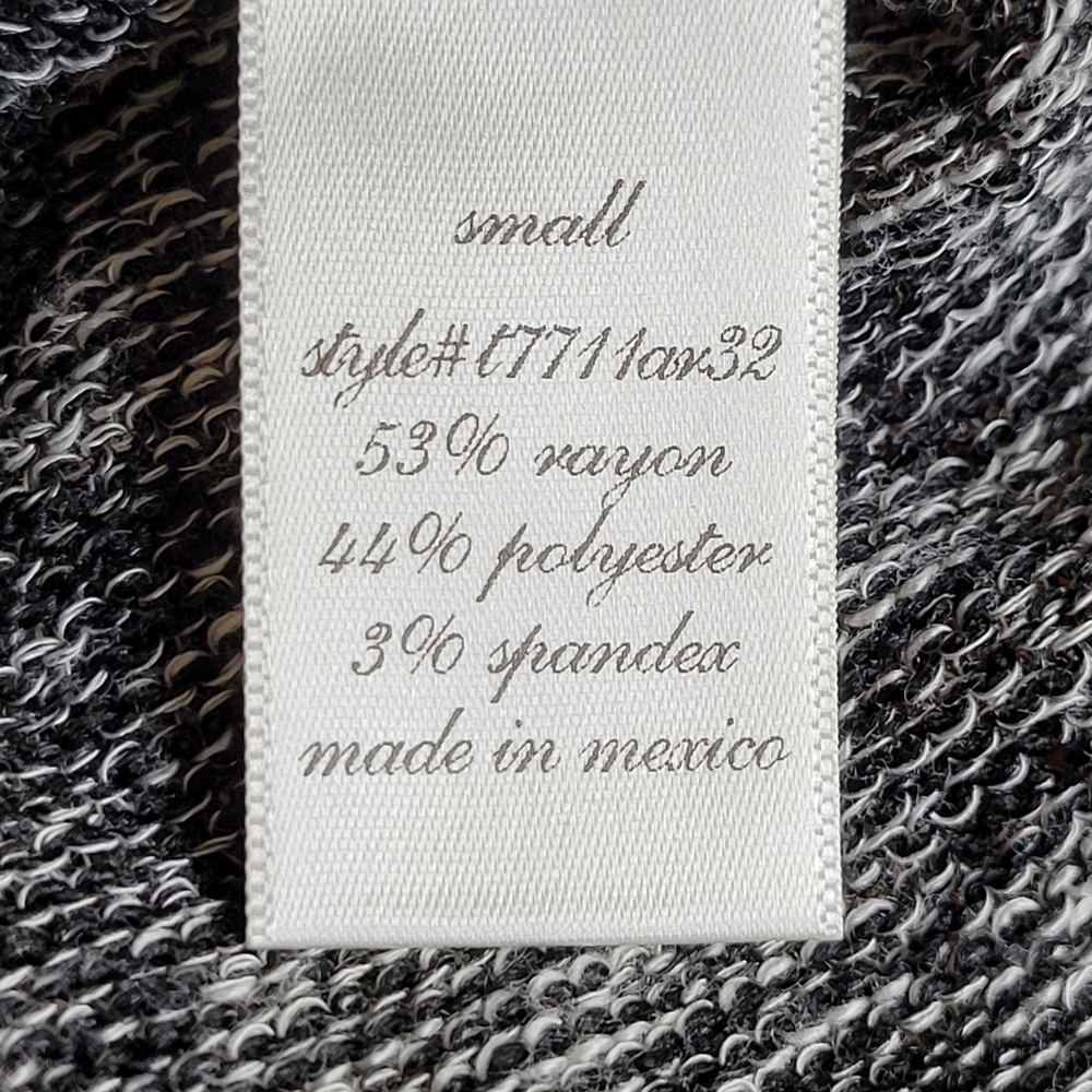 ๐ NWT FRANCESCA'S Gray Cowl Neck Sweater Lightweight Loose Fitting Size S Soft - Picture 6 of 6